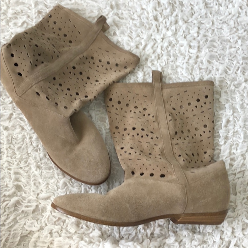 Suede short cowboy boots
